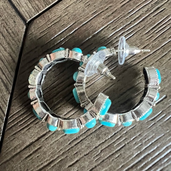 VINTAGE HOOPS - Picture 7 of 10